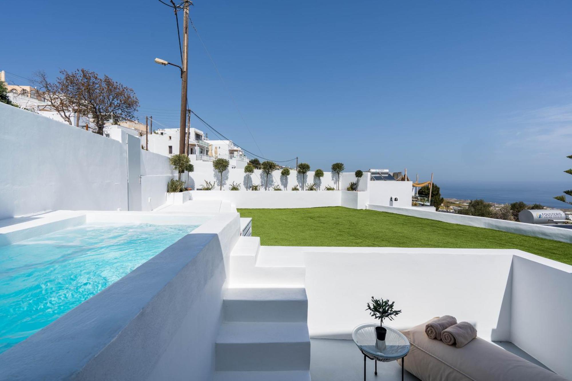 Cycladic Suites & Spa Fira  Pokoj fotografie